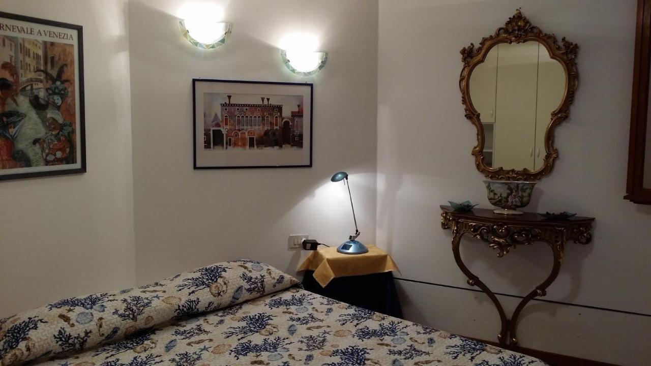 In The Heart Of Venice Free Internet Esterno foto